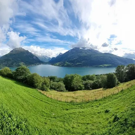 Opheim Panorama For 6 Personer.